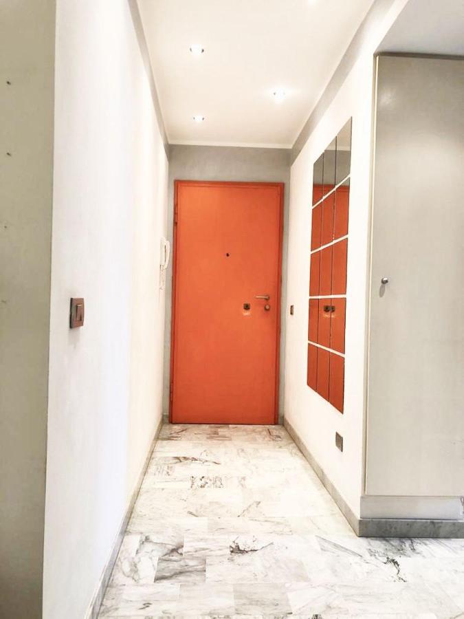 Impeccable 3 Bedroom House Up To 6 People 10 Minutes Away From Duomo Milán